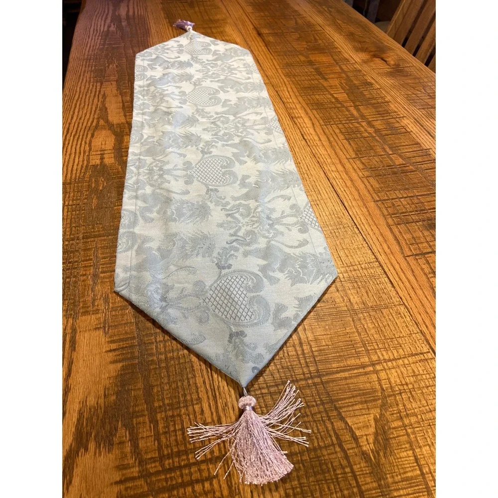 Linda Miller Originals Blue Damask Table Runner Tassel Accent 50x14 formal Dinin